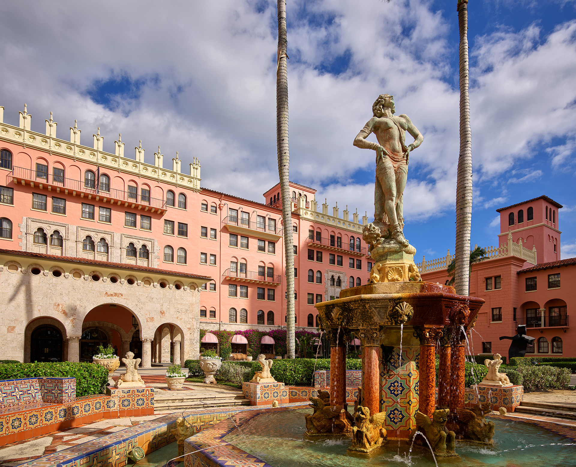 Palm-Beach-BocaResort_Front-Sculpture-copy