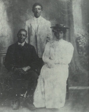 archeologyGeorge-Fowler-Sr.-and-Family
