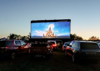 photo-Artemis-Fowl-drive-in-Disney-scaled