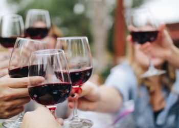 wine-clinking