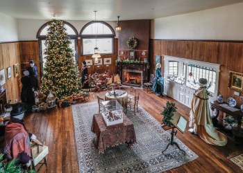 Moran Studio decorated for Victorian Christmas.