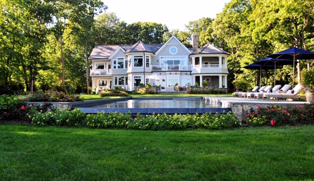 Laurel Pool & Backyard