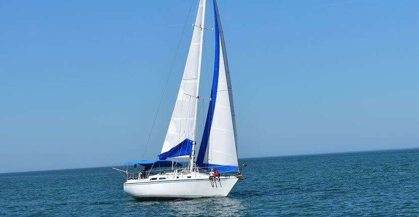 Go sailing off the North Fork!
