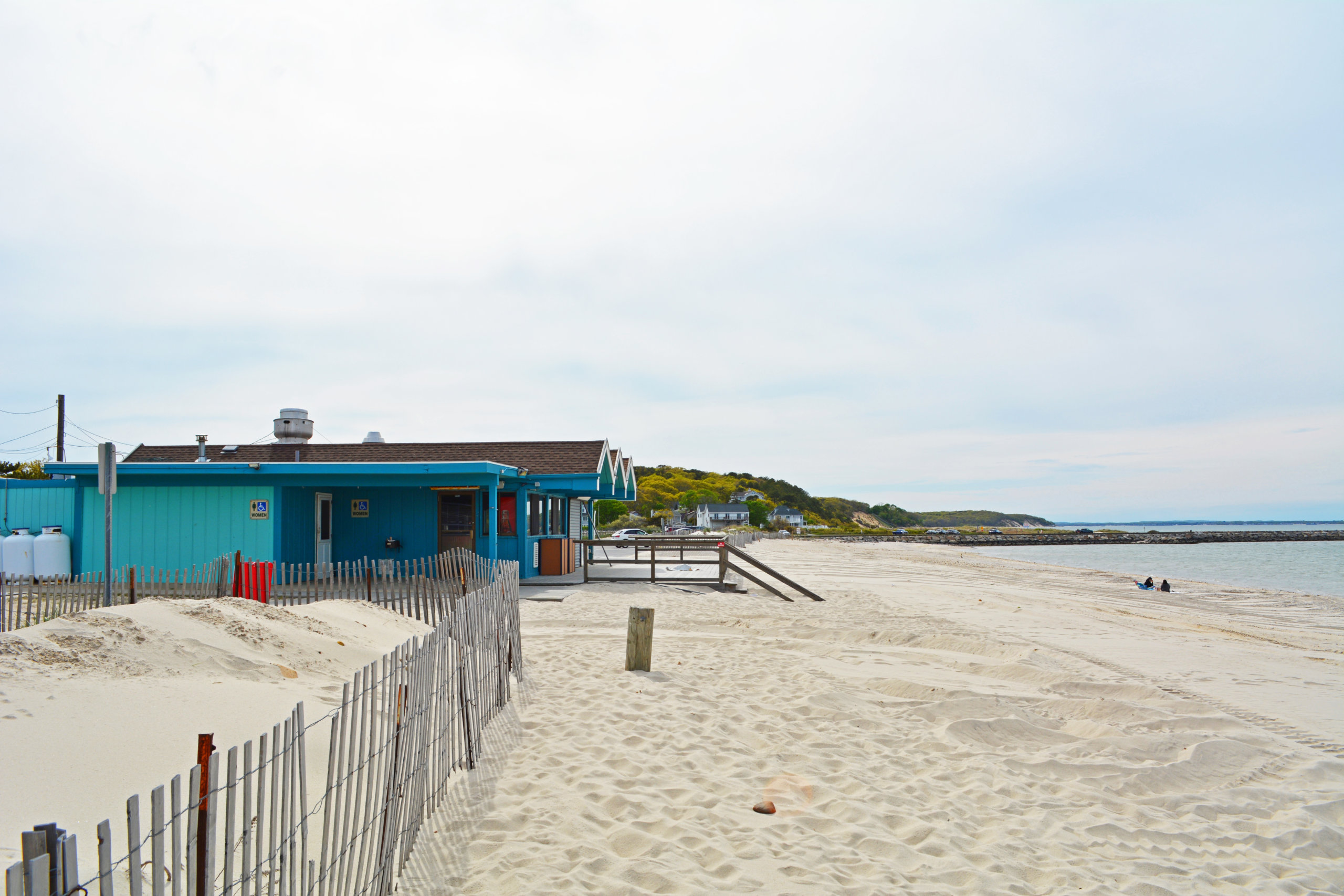 Tiki Joe's at Meschutt Beach