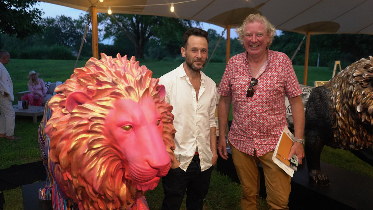 Sir Robert Fairbairn and Lady Sarah Fairbairn purchased Jeremy Penn’s lion for $35,000!