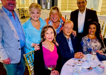 Victoria Schneps enjoyed a delicious meal with great friends at Union Sushi & Steak.