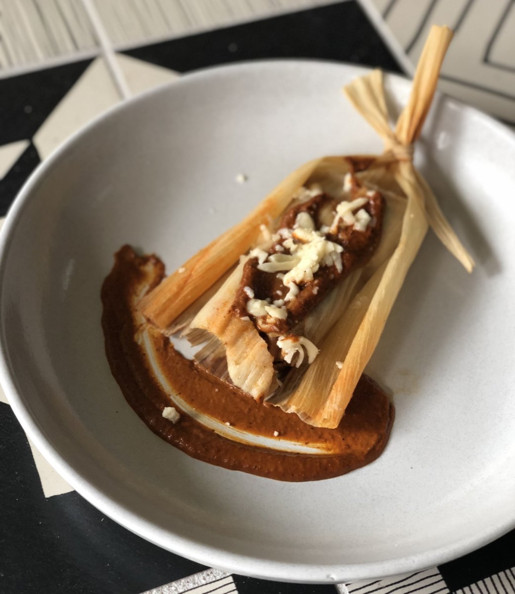 Use this recipe to make this Coche Comedor chicken tamale