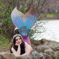 Mermaids make for family fun at Long Island Aquarium