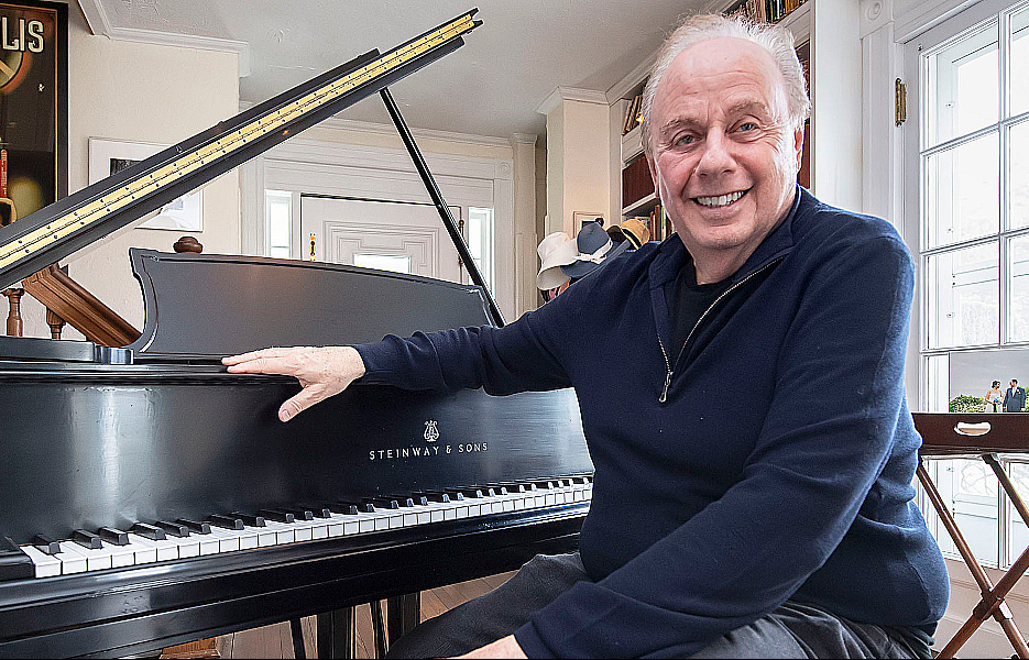 Roger Rosenblatt