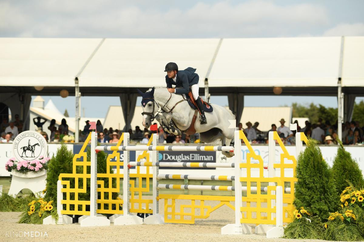 Daniel Bluman aboard Gemma W placed second at the 2022 Hampton Classic Grand Prix