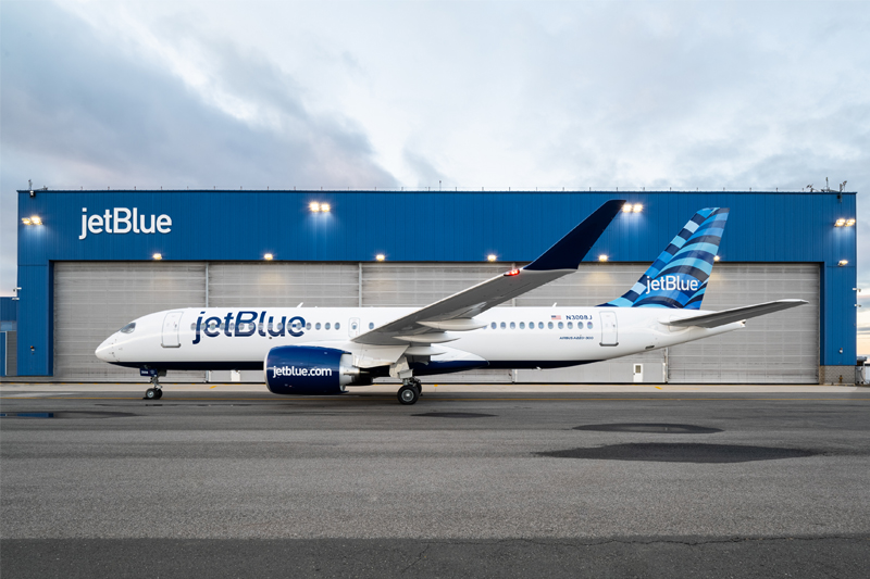 A JetBlue Airbus A220