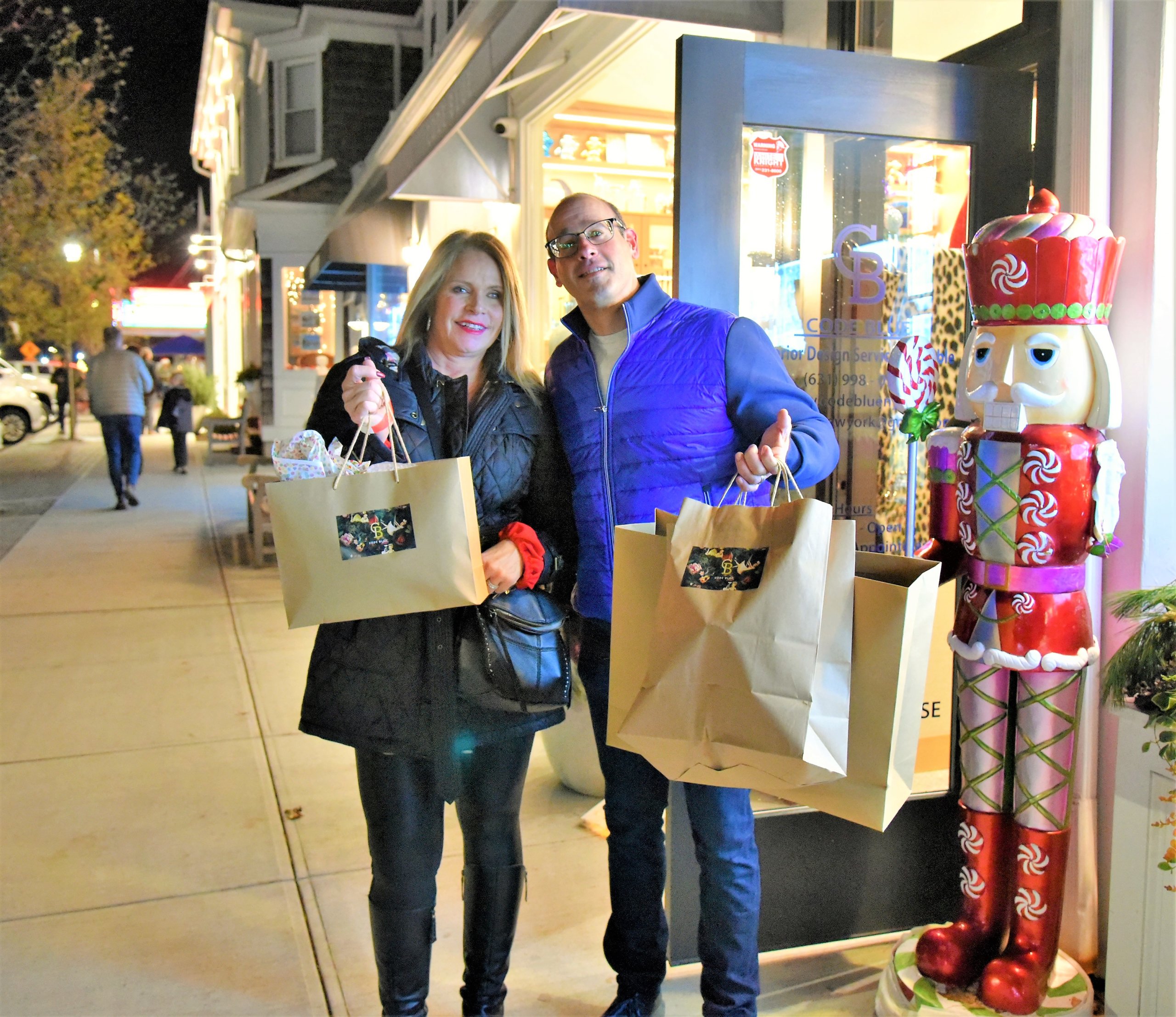 Danielle and Rob Bacon on the WHBPAC Holiday Stroll in 2021 Westhampton Beach