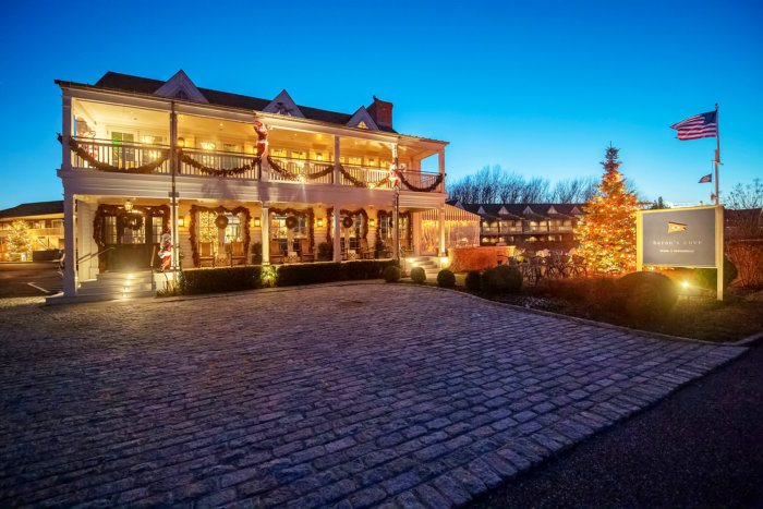 Watch as Baron's Cove is lit up with lights this year in the Hamptons