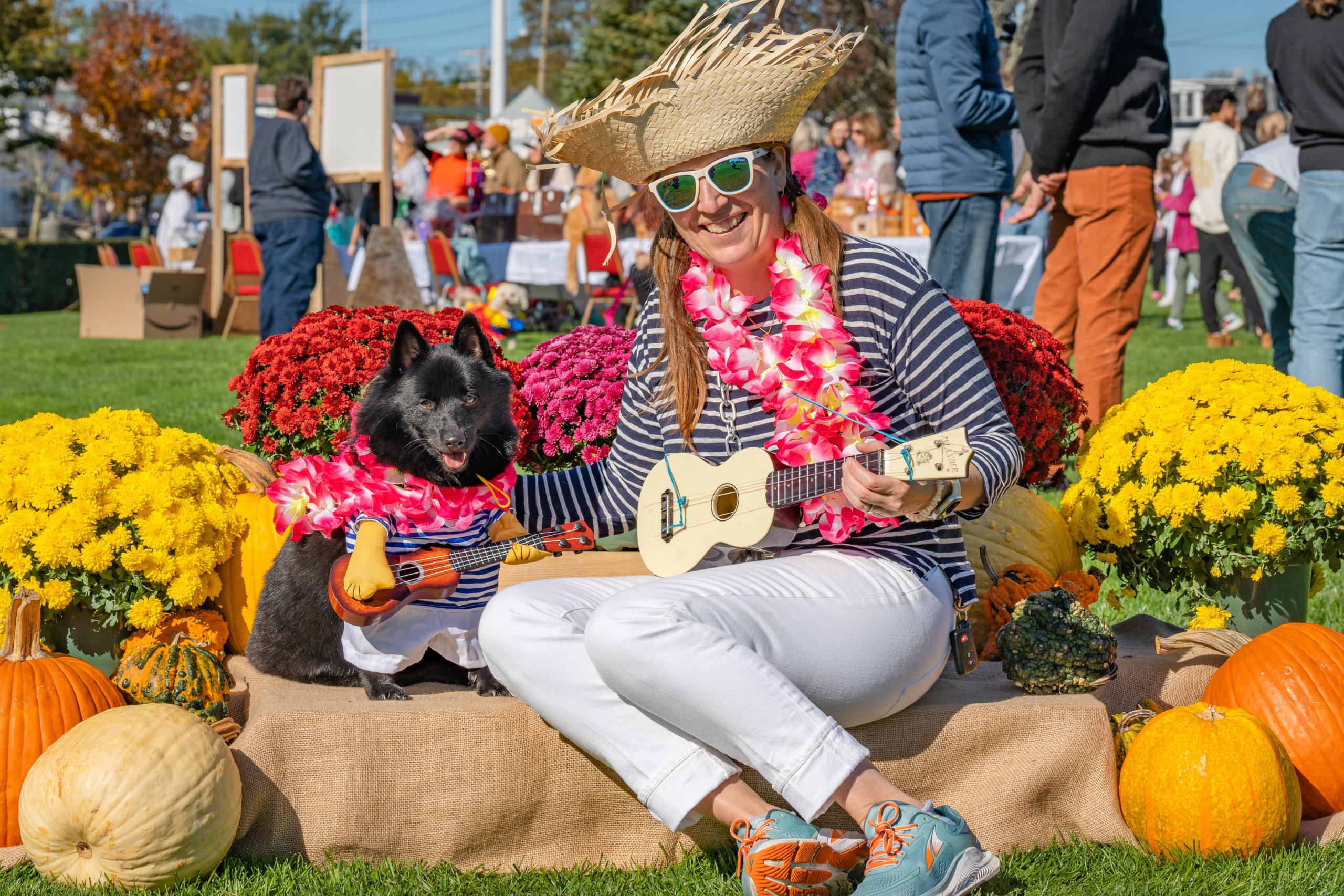 Shumi and Sara Luckey Little Lucy's pet parade