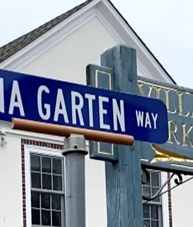 Ina Garten Way sign