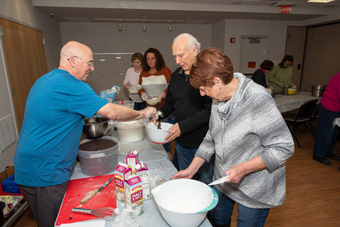 Rob Scott, Ernie and Darlene Anderson scone class at Riverhead Library