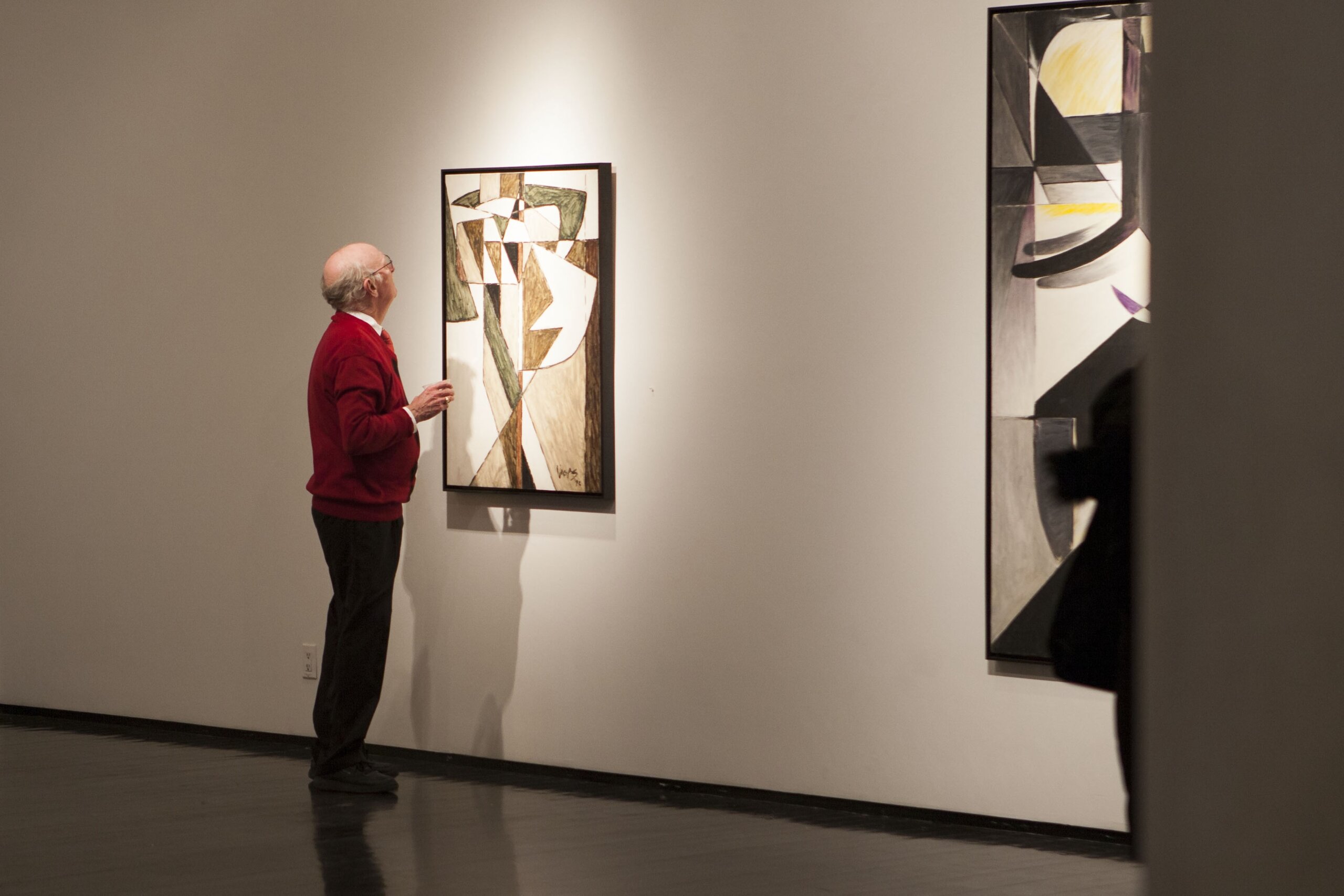 Take in the art of Oswaldo Vigas in his latest exhibition.