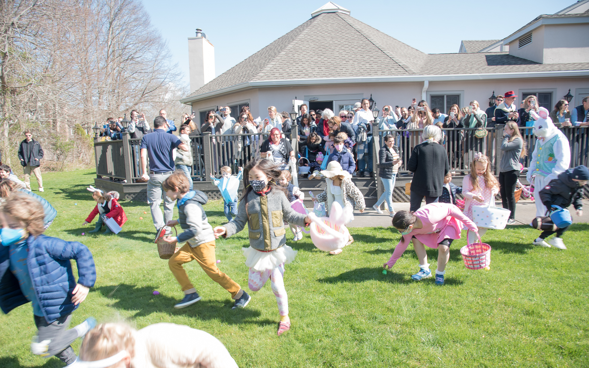 Southampton Inn's Easter 2022 egg hunt for kids and adults