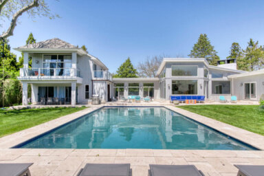 126-Meadowmere-Ln-Southampton_Rear-Facade-1-1024×683-1