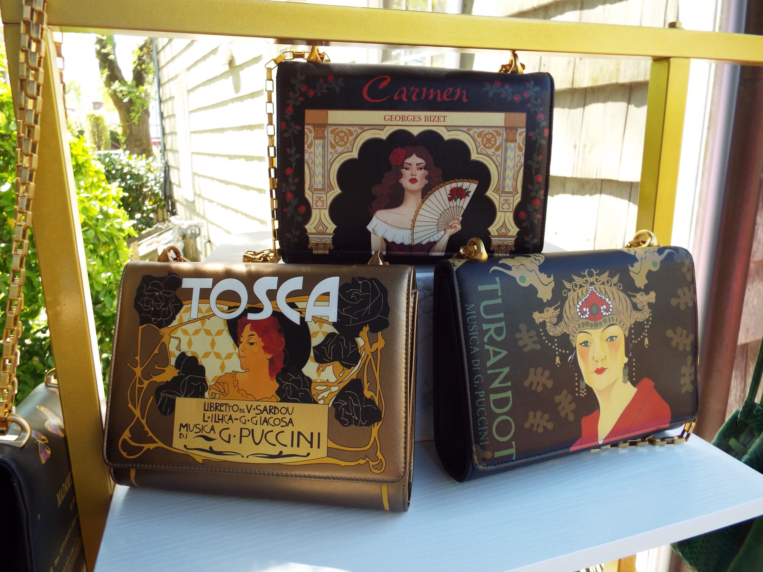A pop-up of Italian handbags by Sharon Wilkes took place in the garden in May at Sag & Madison
