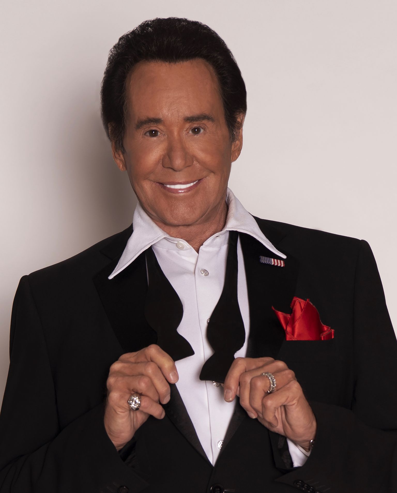 Wayne Newton head shot in tuxedo