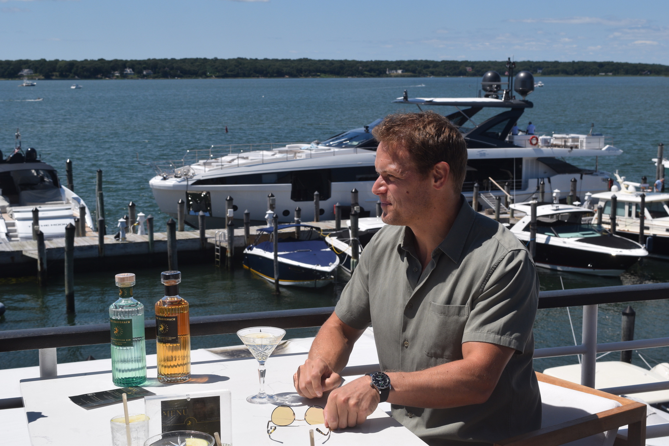 Sam Heughan takes in the view at Si Si