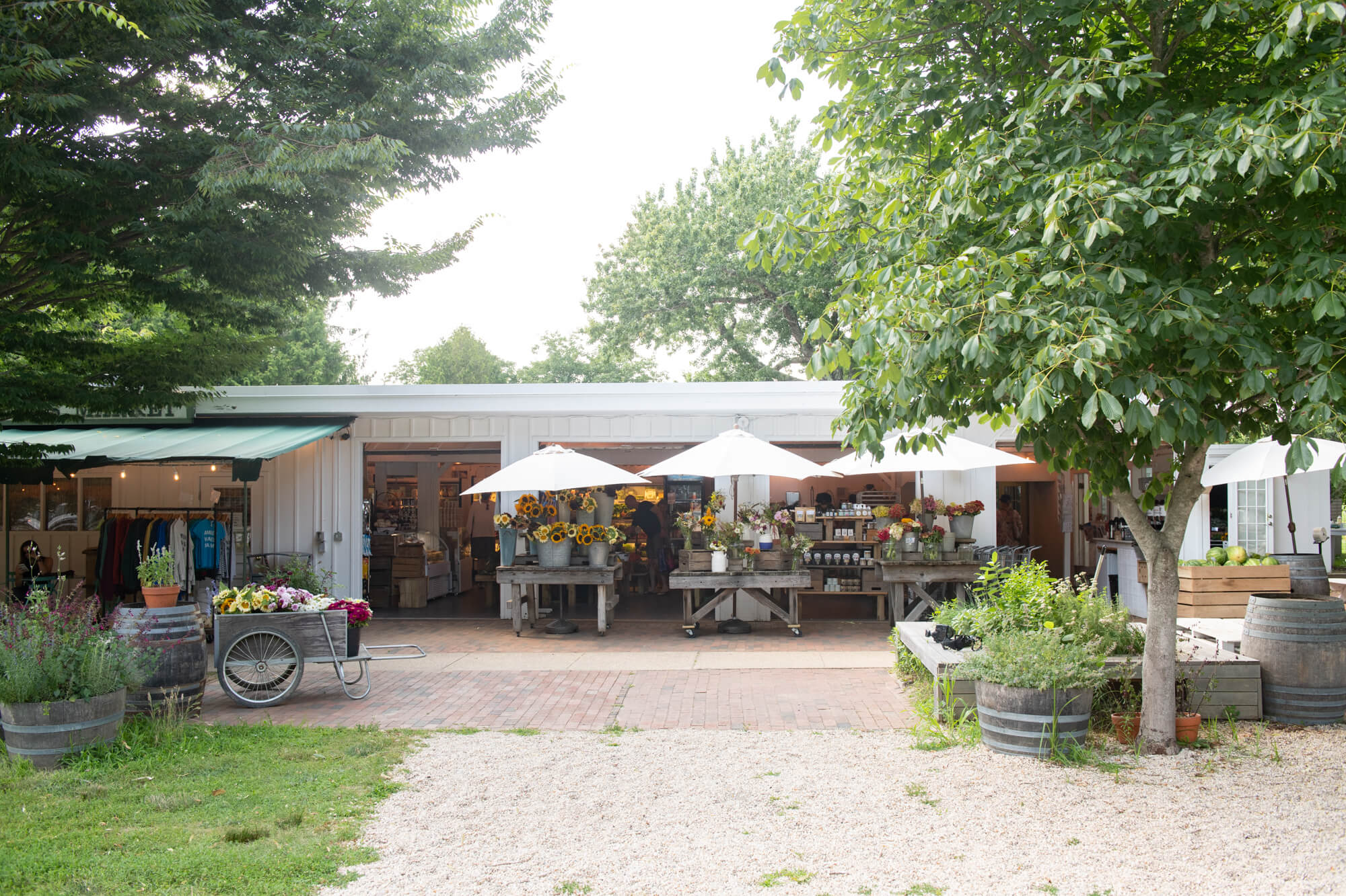 The retail market at Amber Waves Farm