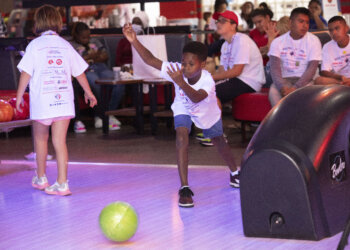 Boca Helping Hands' 2022 Bowling for Bread event