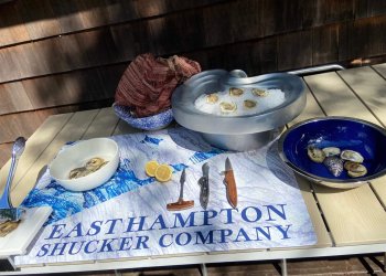 A perfectly shucked oyster from the oyster shucker