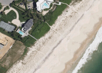 The oceanfront house at 140 Murray Place in Southampton sold recently with a last ask of $41.9 million. Apple Maps