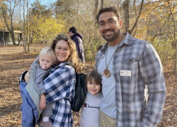 Anna Lewis with Chloe, Geo and Tony Valderrama at the Blessing at Quogue Wildlife Refuge