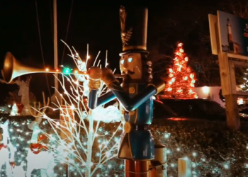 Montauk Plumbing's holiday light display is a must-see