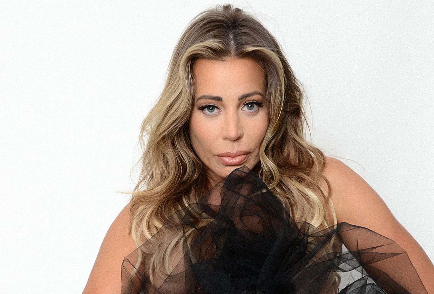 Taylor Dayne is playing the North Fork