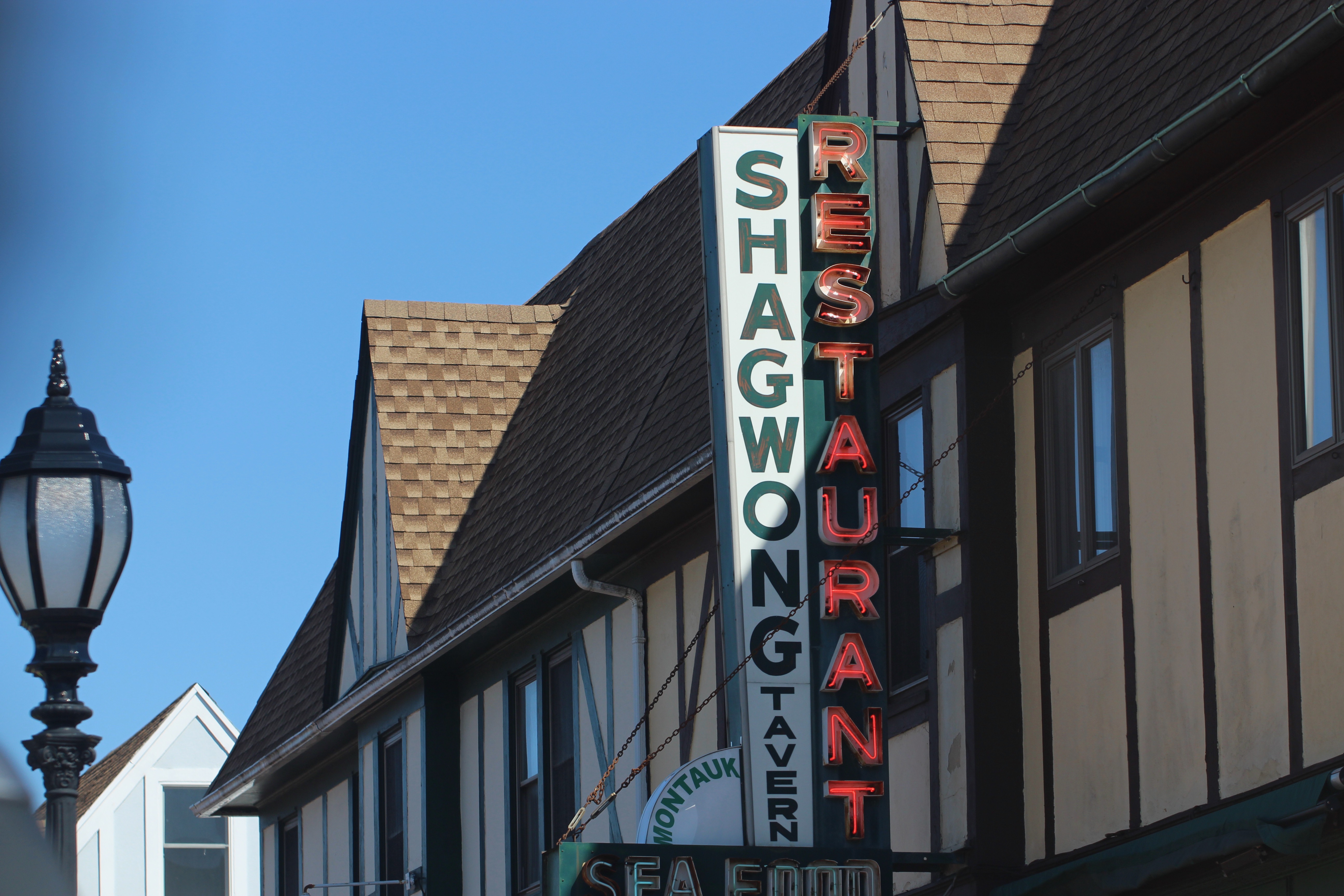 Shagwong Tavern in Montauk