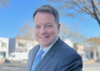 East Hampton Village Mayor Jerry Larsen
