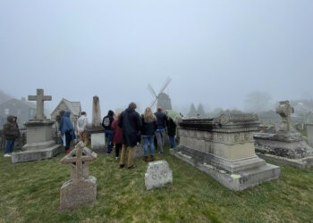 graveyard tours at the Hamptons Whodunit festival