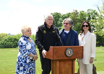 Victoria Schneps, Nassau County Exec. Bruce Blakeman, Geraldo and Erica Rivera at Golf Benefit