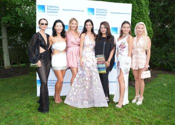 Irina Eicke, Sugie Hong Bruttomesso, Carrie Packin, Patricia Silverstein, Susan Shin, Ni Wang Ricordi and guest at Garden Gala