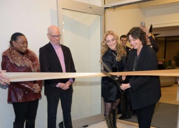 SH Village Trustee Robin Brown, Village Deputy Mayor Len Zinnanti, Wave Social Wellness Founders Stephanie Esposito and Lisa Zaloga at Wave Social Wellness