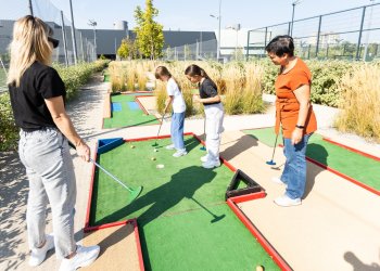 Take your kids to Hamptons mini golf this weekend.