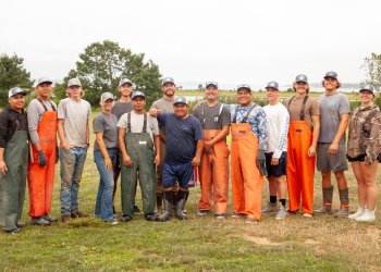 The Oysterponds Shellfish Co. summer crew.