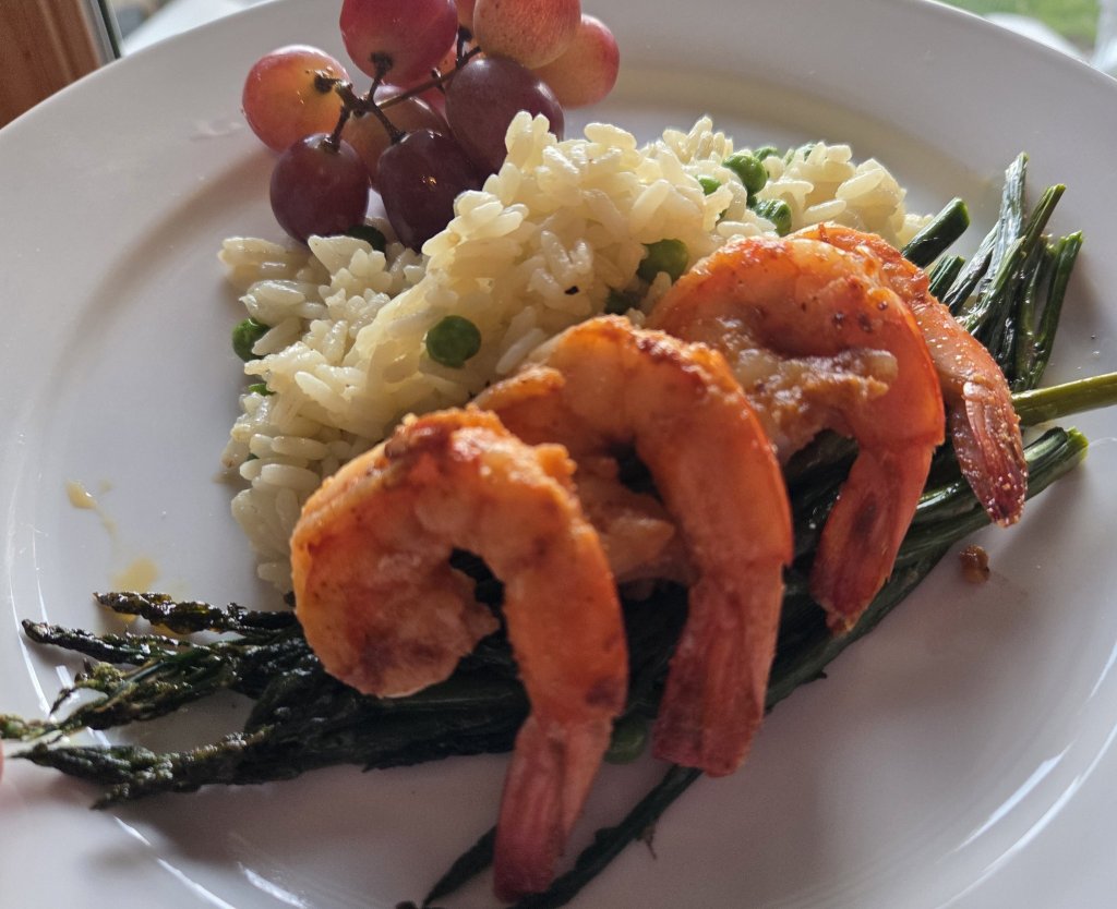 Shrimp, Rice Pilaf and Asparagus.