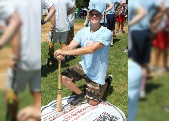 Alec Sokolow at the 2018 East Hampton Artists & Writers Charity Softball Game