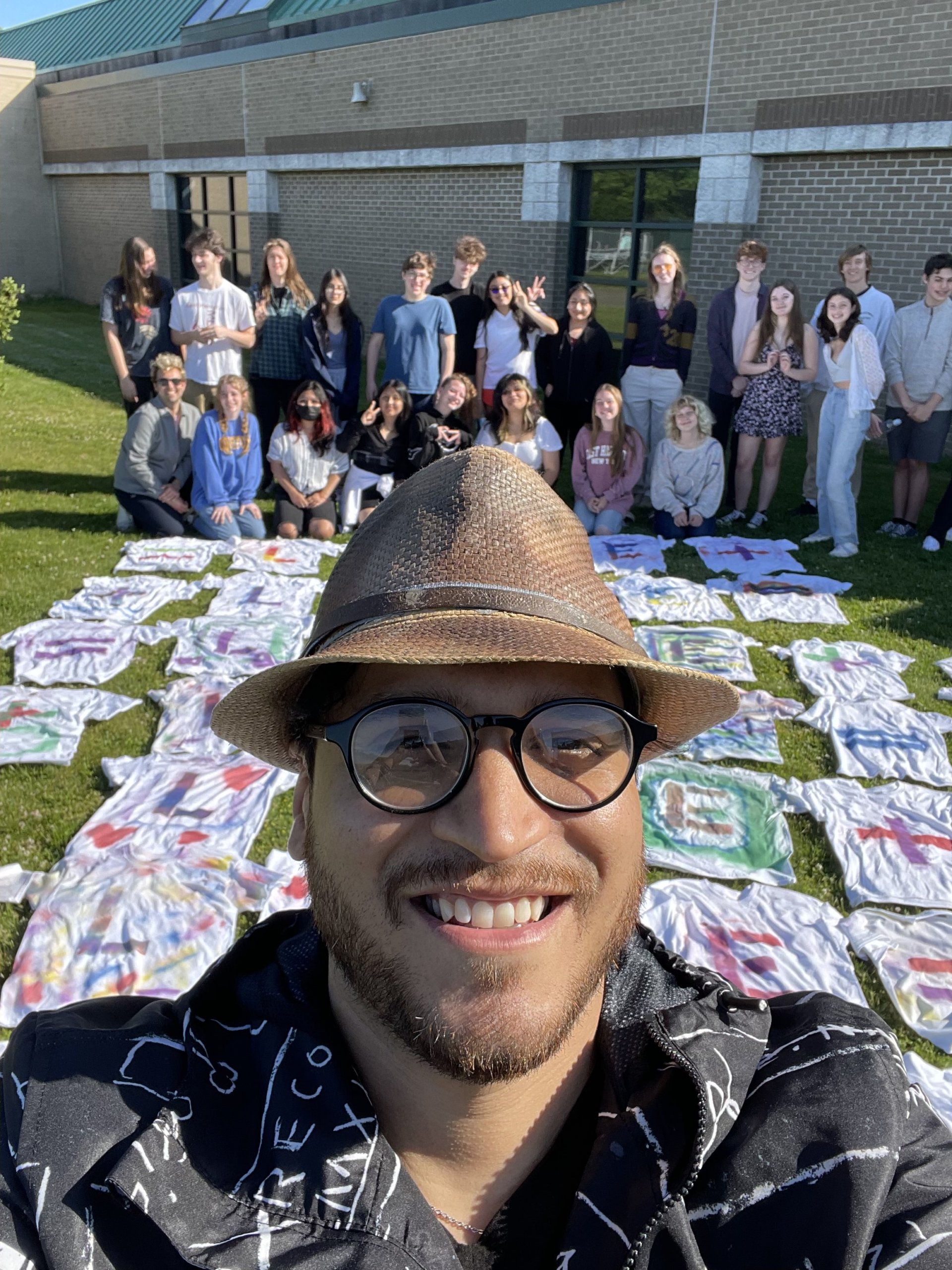 Guild Hall Teen Arts Council creating t-shirts with artist MAGO for the first East Hampton Village Pride Parade - Hamptons Pride