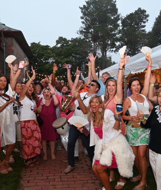 Join the fun at Dan's Red, White & Brews July 5!