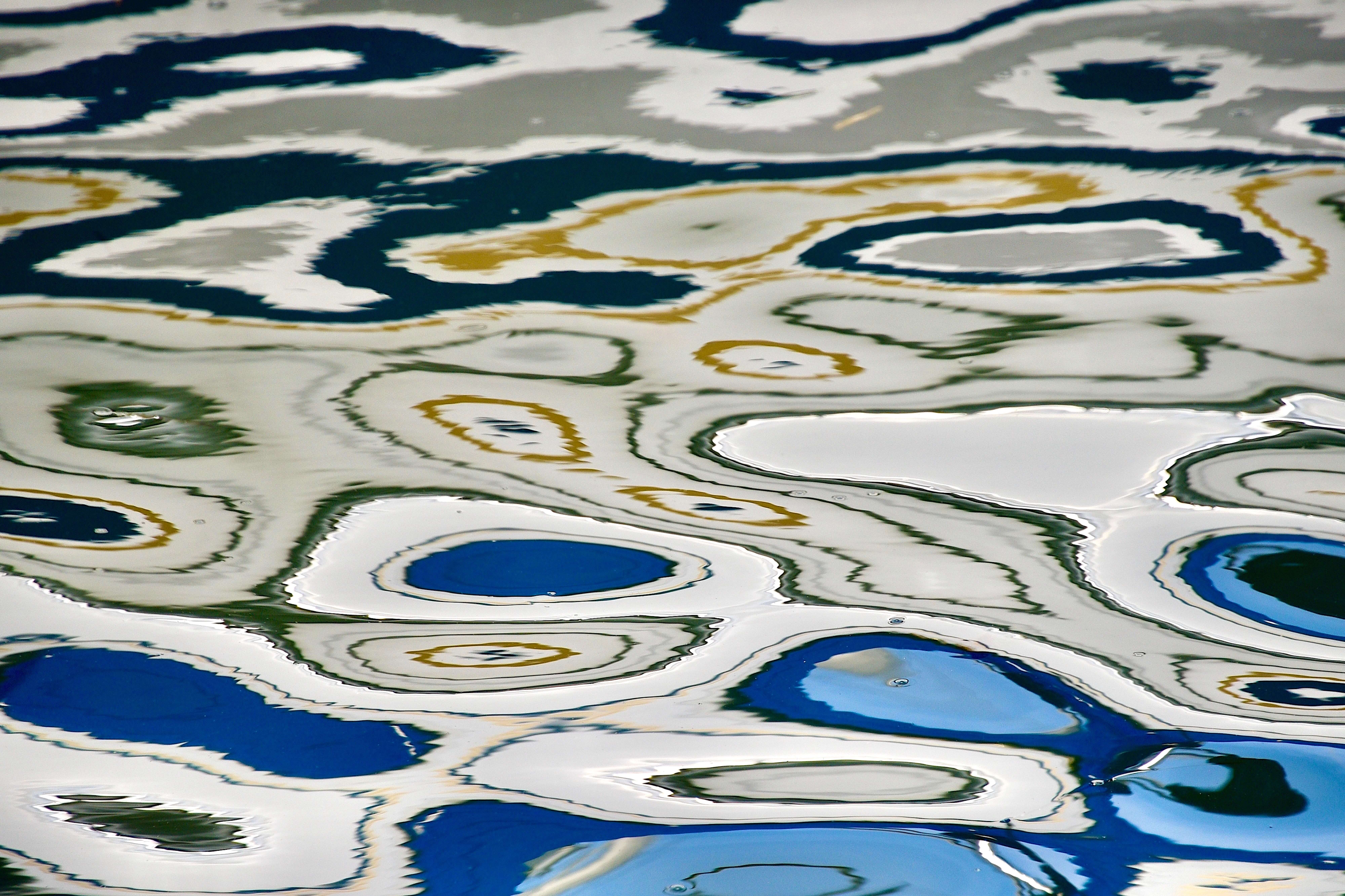 "Sway" by Kat O'Neil, Courtesy The White Room Gallery