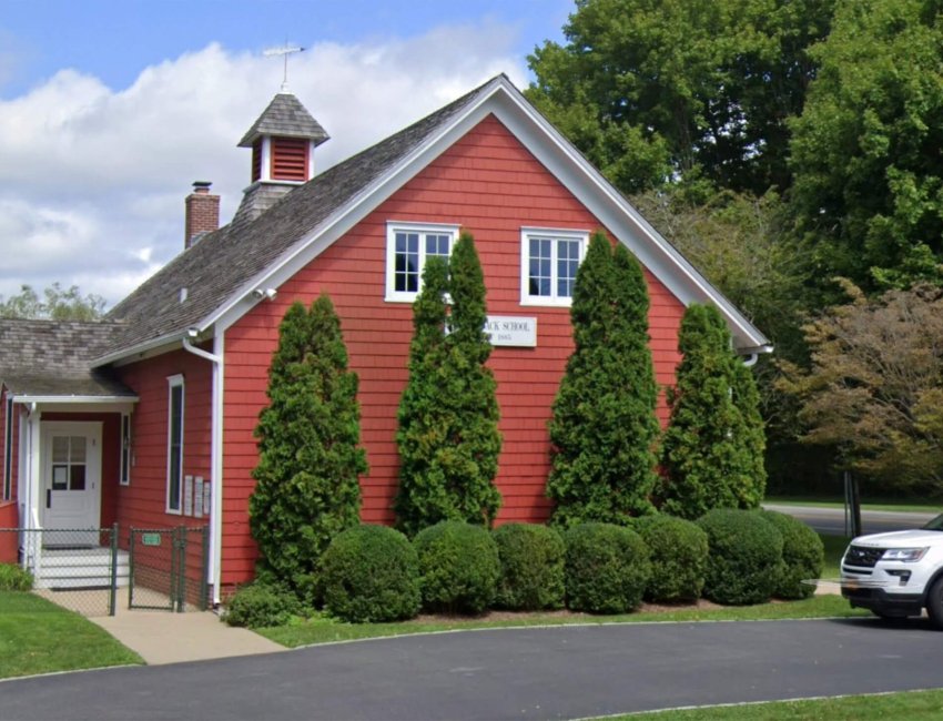 Sagaponack School