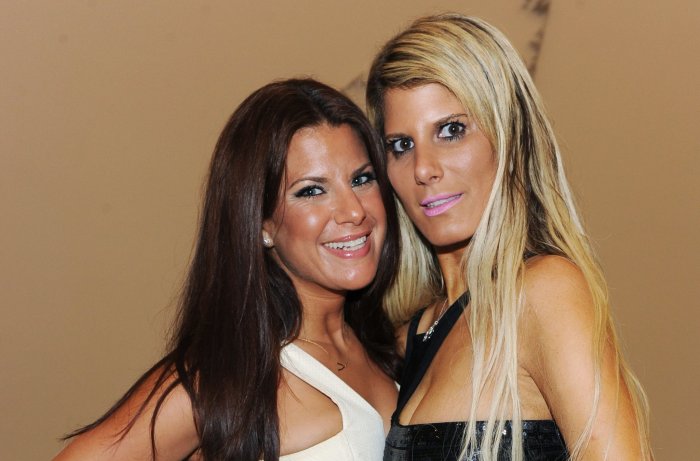 Sara Burack (right) with a friend in 2014