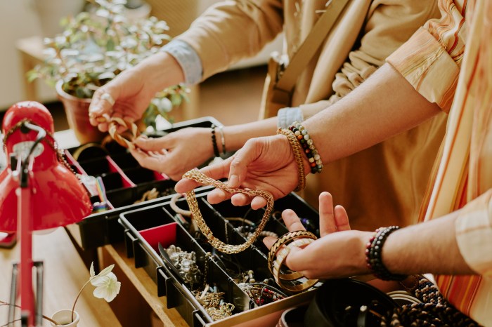 The Hamptons jewelry show is this weekend.