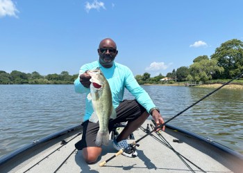 This 3-4 lb bass might be the catch of a lifetime for many anglers – for bassmaster Mandel Pettus, however, it's a small one